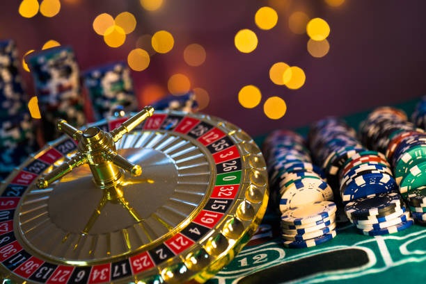 Baccarat live table with cards and chat window